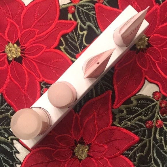 Brand New Wander Beauty Bright On Time 4-Piece Mini-Taskers Skincare Gift Set - Picture 7 of 13